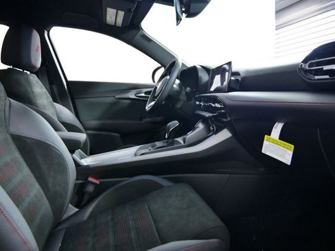 Used 2024 Dodge Hornet GT image 23