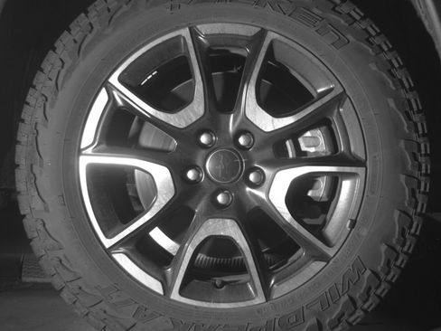 Used 2025 Jeep Compass Trailhawk AWD/4WD image 13