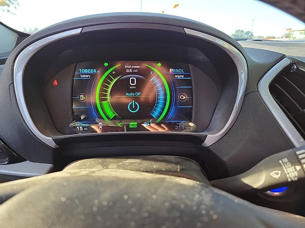 Used 2017 Chevrolet Volt LT w/ Comfort Package FWD image 10