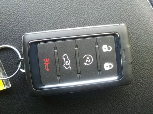 New 2026 Jeep Grand Cherokee Limited AWD/4WD image 17