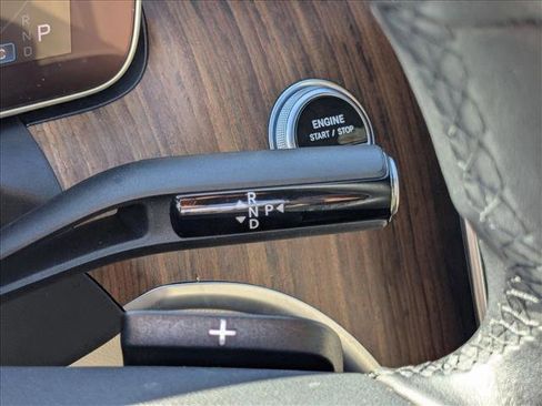 Certified 2025 Mercedes-Benz C 300 4MATIC Sedan image 16