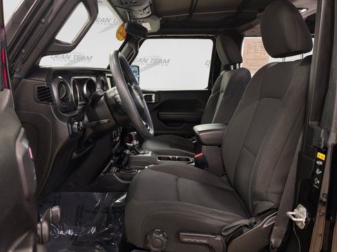 Used 2023 Jeep Wrangler Sport AWD/4WD image 9