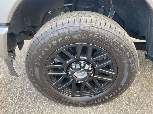 Certified 2022 Ford F250 Lariat w/ Lariat Ultimate Package AWD/4WD image 4