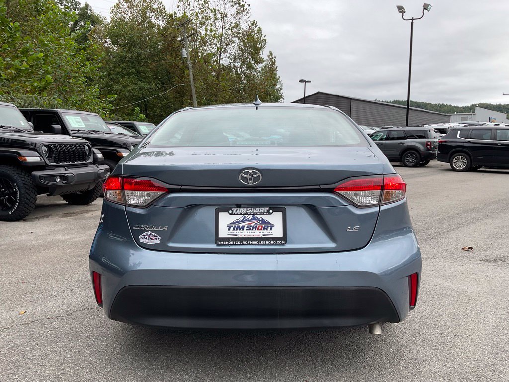 Used 2026 Toyota Corolla LE FWD image 5