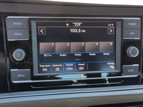Used 2023 Volkswagen Jetta SE FWD image 23