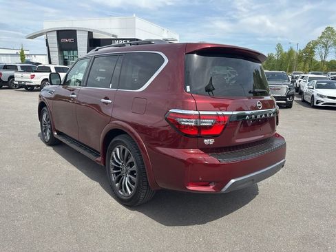 Used 2023 Nissan Armada Platinum w/ Captain's Chairs Package AWD/4WD image 3