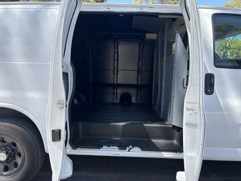 Used 2013 Chevrolet Express 1500 w/ Power Package image 22