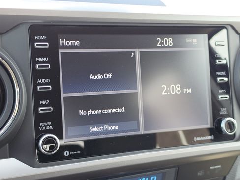 Used 2022 Toyota Tacoma SR5 w/ Technology Package RWD image 19
