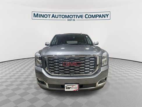 Used 2020 GMC Yukon XL Denali w/ Denali Premium Package AWD/4WD image 3