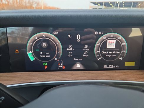 New 2026 Volkswagen Tiguan SEL R-Line image 18