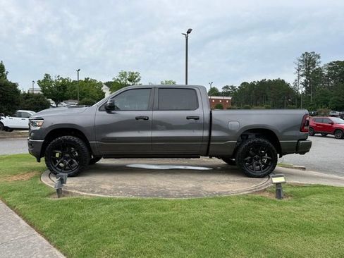 Used 2023 RAM 1500 Laramie AWD/4WD image 4