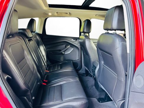 Used 2017 Ford Escape Titanium w/ Equipment Group 301A AWD/4WD image 10