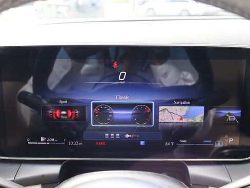 Used 2026 Mercedes-Benz GLC 300 4MATIC image 32