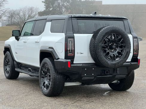 New 2025 GMC Hummer EV 2X image 10