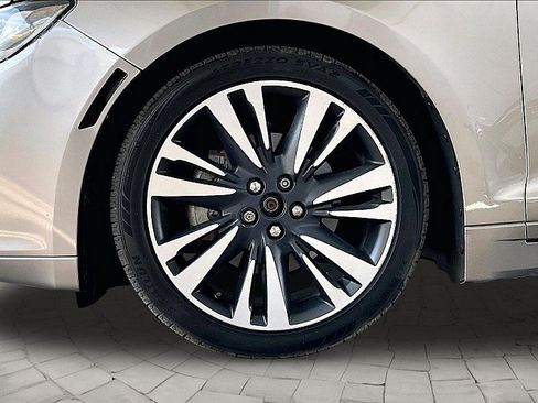 Used 2018 Lincoln MKZ Reserve w/ Climate Package FWD image 6