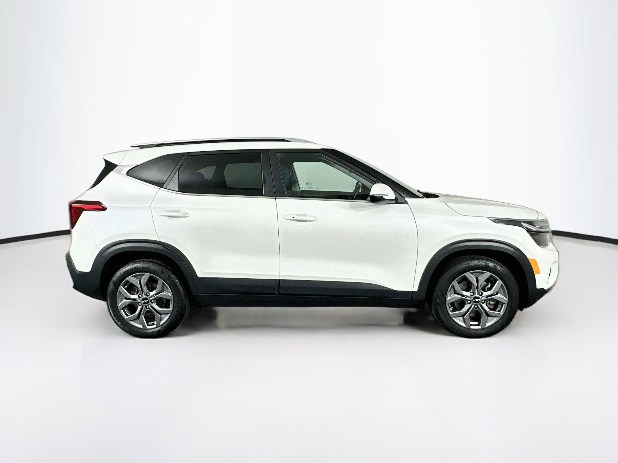 Used 2024 Kia Seltos S AWD/4WD image 10