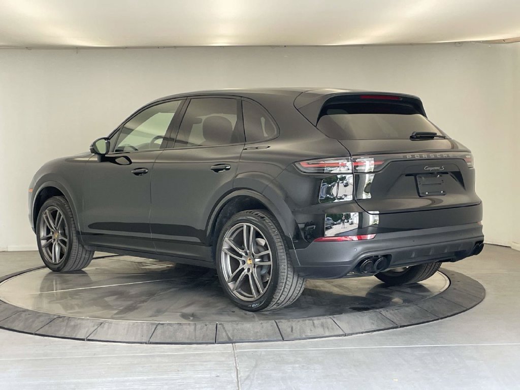 Certified 2023 Porsche Cayenne S Platinum AWD/4WD image 3