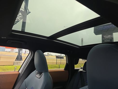 Certified 2025 MINI Cooper Countryman S w/ Comfort Package Max image 28