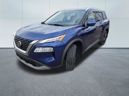 Used 2021 Nissan Rogue SV AWD/4WD image 3