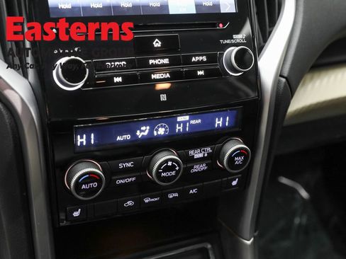 Used 2022 Subaru Ascent Premium w/ Convenience Package image 20