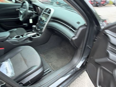 Used 2015 Chevrolet Malibu LT FWD image 19