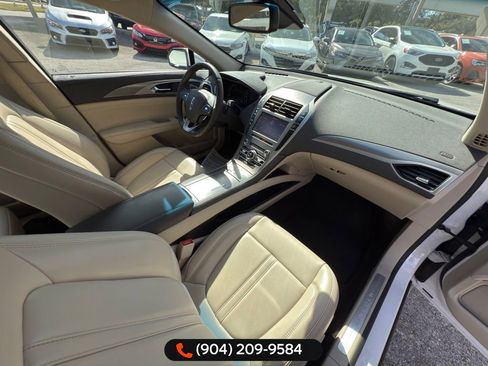 Used 2020 Lincoln MKZ image 31