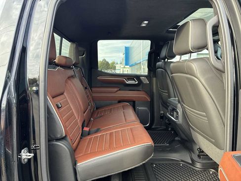 Used 2023 GMC Sierra 1500 Denali Ultimate image 28