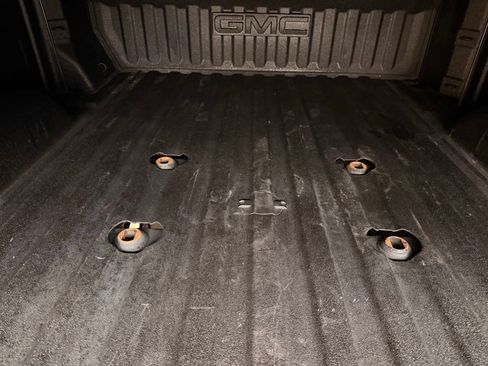 Used 2025 GMC Sierra 2500 AT4 w/ AT4 Premium Plus Package image 12