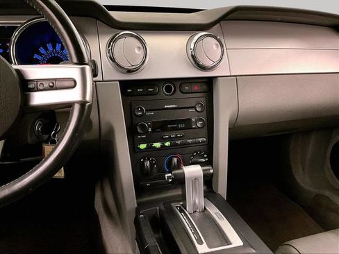 Used 2006 Ford Mustang GT Premium RWD image 8