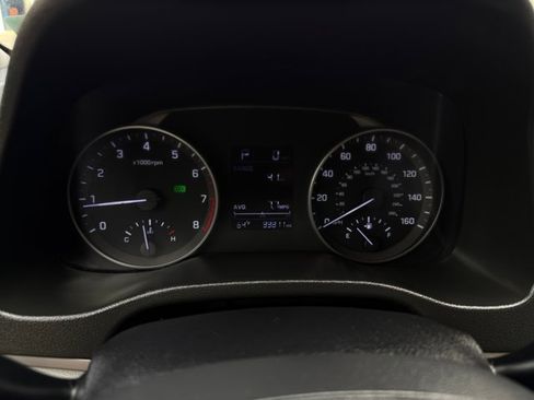 Used 2018 Hyundai Elantra SE FWD image 16