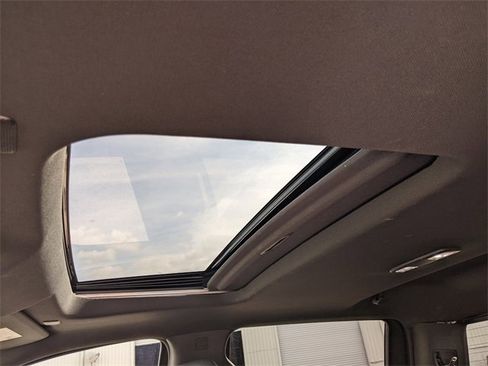 Used 2021 GMC Sierra 1500 AT4 w/ AT4 Value Package image 18