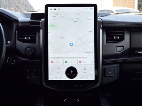 Certified 2024 Ford Expedition Max Platinum image 11