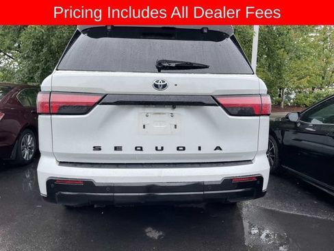 Used 2023 Toyota Sequoia Platinum AWD/4WD image 7