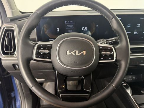 Used 2024 Kia Sorento EX AWD/4WD image 22