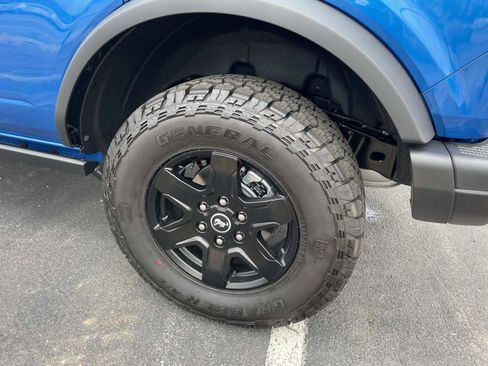 New 2025 Ford Bronco Big Bend w/ Black Diamond Package image 5