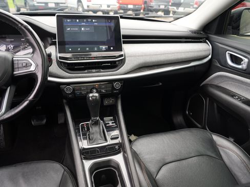Used 2022 Jeep Compass Latitude w/ Sun and Sound Group AWD/4WD image 22