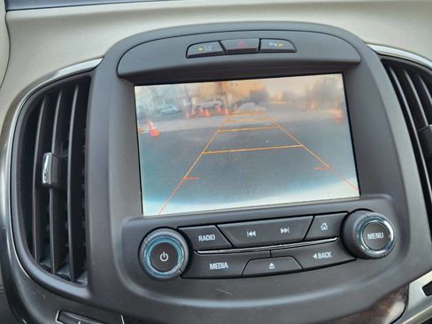 Used 2014 Buick LaCrosse Leather w/ Driver Confidence Package image 13