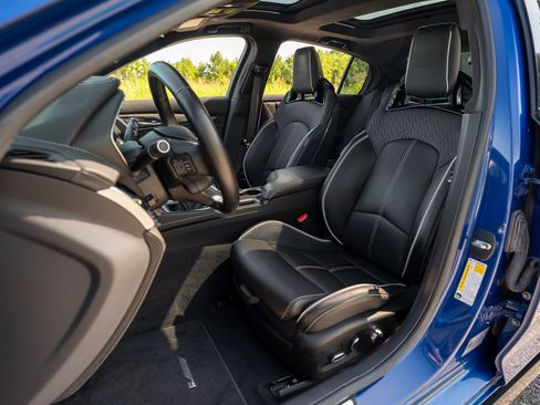 Used 2022 Cadillac CT5 V Blackwing RWD image 18