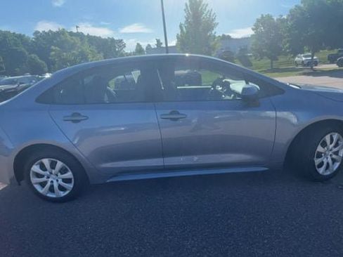Used 2024 Toyota Corolla LE FWD image 9