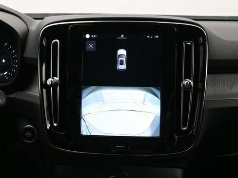Used 2023 Volvo XC40 B5 Ultimate w/ Protection Package Premier AWD/4WD image 21