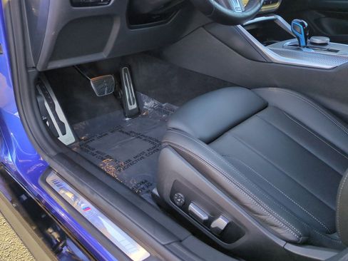 Used 2023 BMW i4 eDrive40 w/ M Sport Package image 17