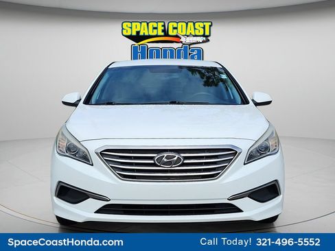Used 2016 Hyundai Sonata SE FWD image 3