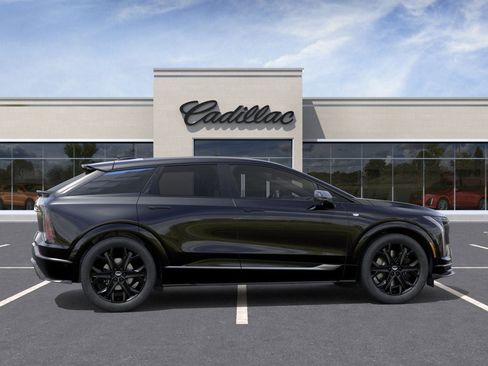 New 2026 Cadillac Optiq V image 5