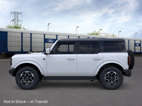 New 2025 Ford Bronco Outer Banks image 3