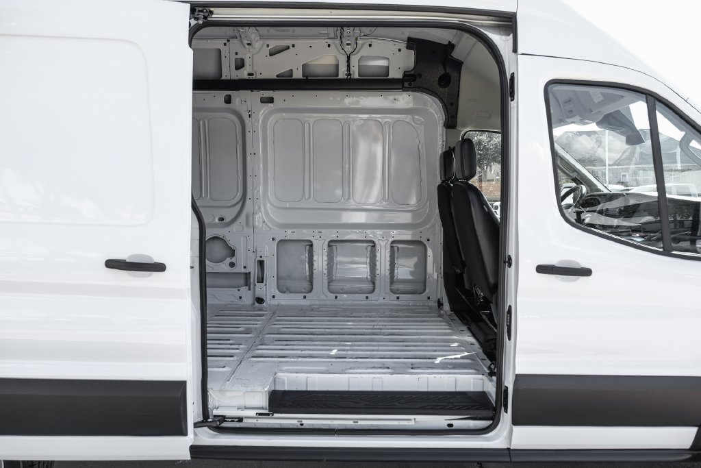 Used 2025 Ford Transit 250 148 High Roof Extended RWD image 33