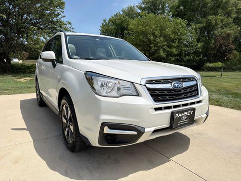 Used 2018 Subaru Forester 2.5i Premium w/ All-Weather Package AWD/4WD image 8