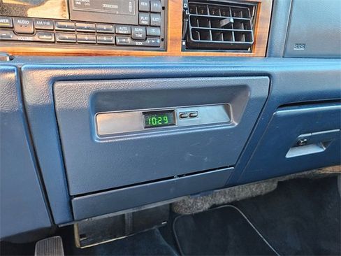 Used 1994 Lincoln Continental Executive image 21