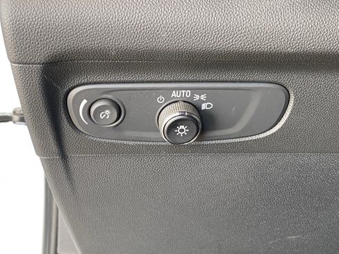 Used 2023 Buick Envision Preferred FWD image 24