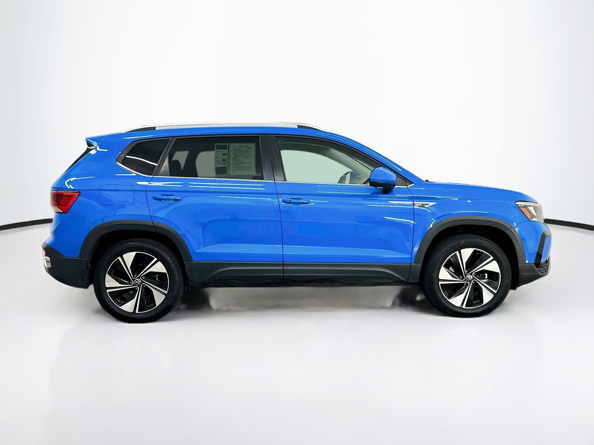 Used 2024 Volkswagen Taos SE AWD/4WD image 10