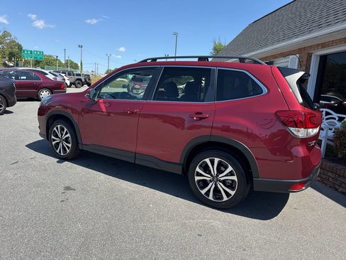 Used 2024 Subaru Forester Limited image 11